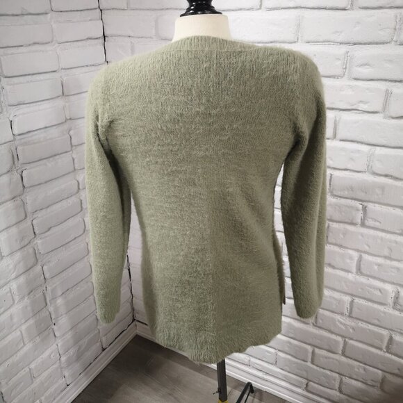 Ricki's Ladies Size Small Sage Green V-neck Eyelash Knit Straight Fit Sweater - Picture 2 of 8